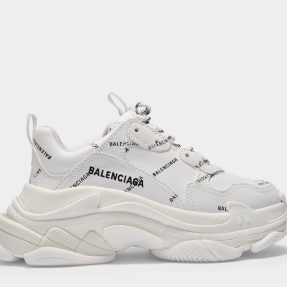 Balenciaga triple S